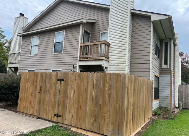 Property at 1000 Kaliste Saloom Rd #26, Lafayette, LA 70508, 2 beds, 1.5 baths