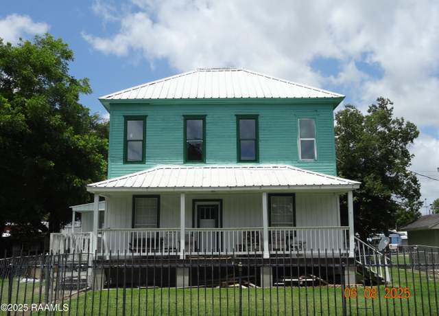 Property at 105 Kellogg Ave, Lake Arthur, LA 70549, 3 beds, 1.5 baths
