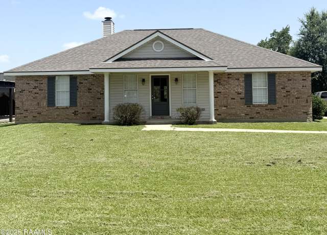 Property at 121 Rye Cir, Scott, LA 70583, 3 beds, 2 baths