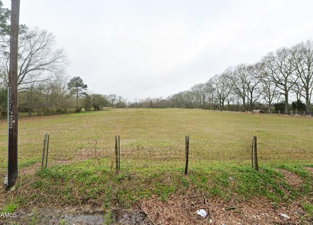 Property at 1600 Blk Guillot Rd, Youngsville, LA 70592