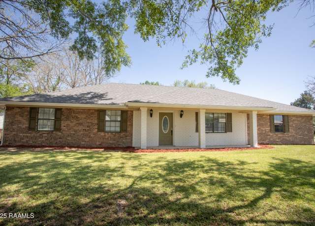 Property at 140 Saint Leo St, Opelousas, LA 70570, 3 beds, 2 baths