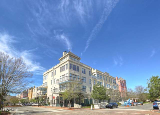 Property at 201 Settlers Trace Blvd #2401, Lafayette, LA 70508, 3 beds, 2 baths