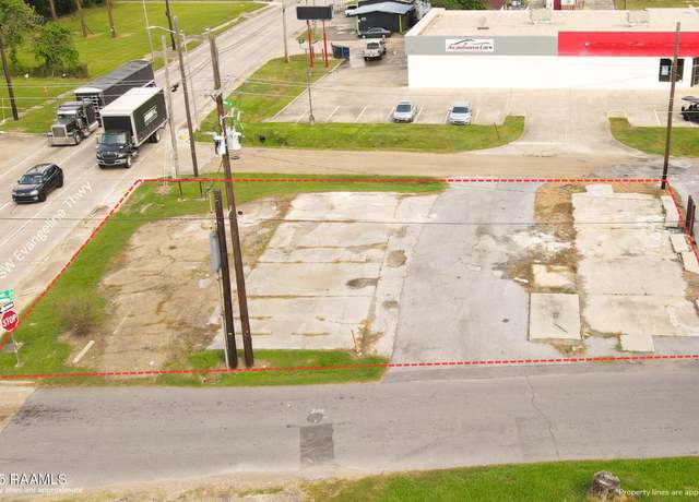 Property at 1115 SW Evangeline Thruway, Lafayette, LA 70501