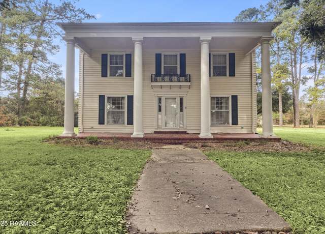 Property at 115 Sherwood Ln, Crowley, LA 70526, 4 beds, 3 baths