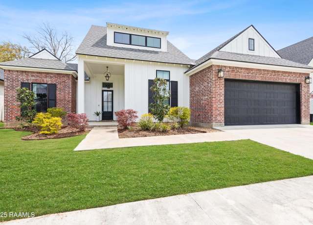 Property at 303 Canary Palm Way, Youngsville, LA 70592, 4 beds, 3 baths