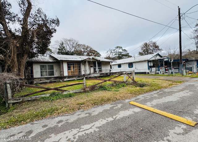 Property at 528 N Kelly St, Church Point, LA 70525