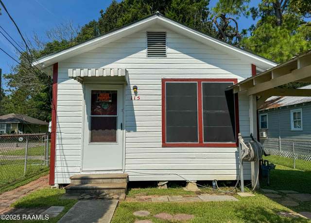 Property at 115 Brenda St, Lafayette, LA 70501, 2 beds, 1 bath