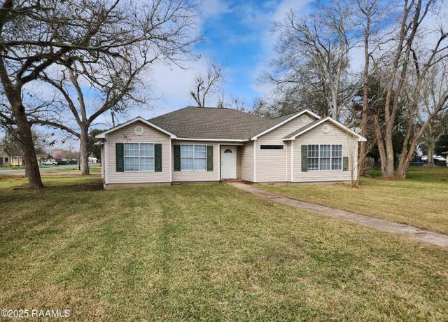 Property at 507 E 11th St, Crowley, LA 70526, 3 beds, 2 baths