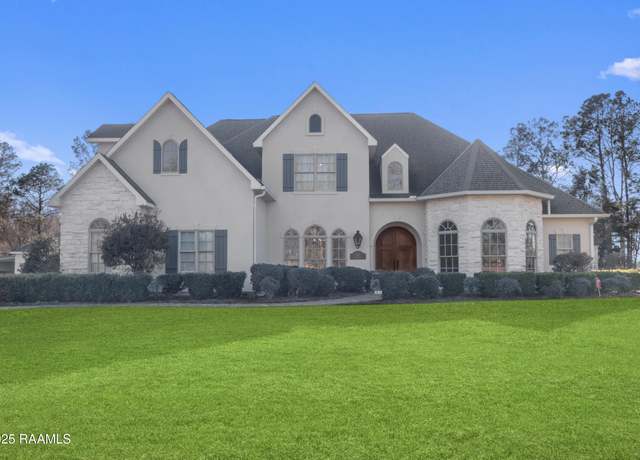 Property at 517 Cassidy Dr, Jennings, LA 70546, 5 beds, 4.5 baths