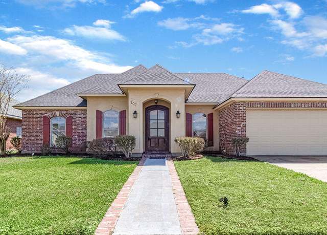 Property at 207 Copperfield Way, Youngsville, LA 70592, 4 beds, 2 baths