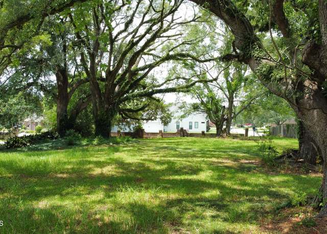 Property at 3020 Verot School Rd, Lafayette, LA 70508