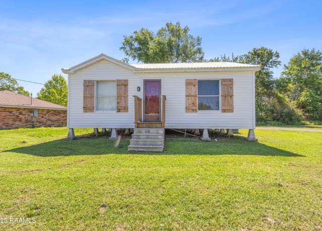 Property at 655 W Labbie St, Church Point, LA 70525, 2 beds, 1 bath