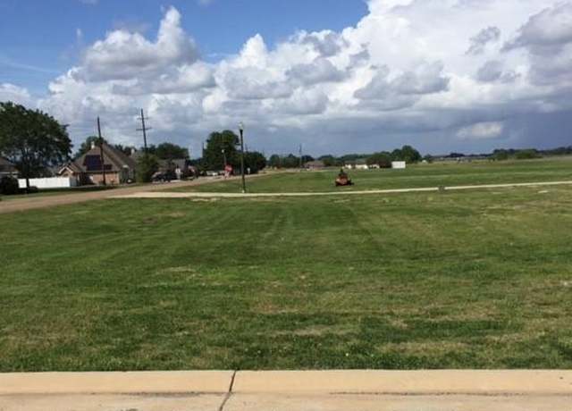 Property at 28 Teche Ridge Blvd, New Iberia, LA 70563