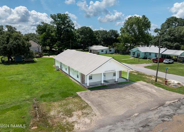 Property at 211 S 1st St, Iota, LA 70543, 3 beds, 1 bath