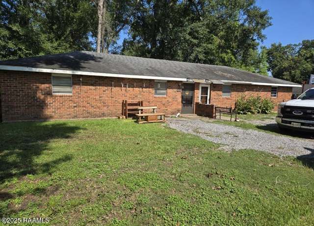 Property at 921-1 & 921-2 Lastrapes St, Opelousas, LA 70570, 4 beds, 2 baths