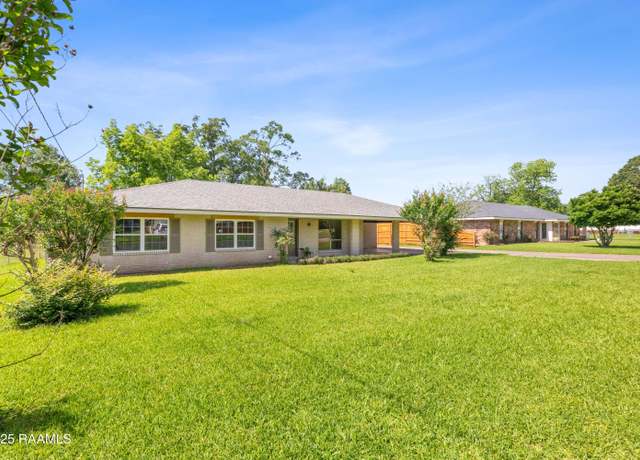 Property at 106 Lita Dr, Lafayette, LA 70507, 3 beds, 2 baths