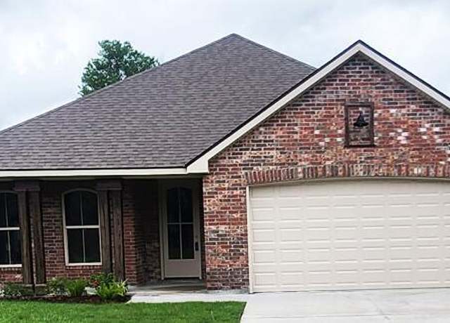 Property at 218 Wisteria Bend Cir, Carencro, LA 70520, 3 beds, 2 baths