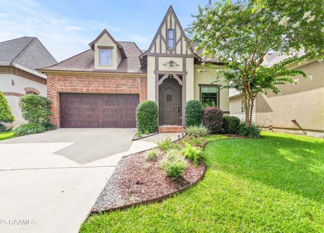 Property at 108 Heathwood Dr, Broussard, LA 70518, 4 beds, 3 baths