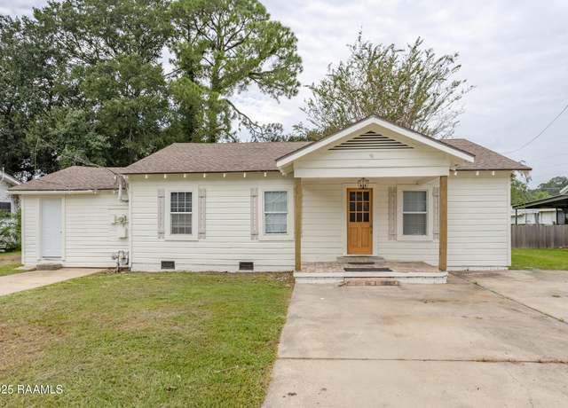 Property at 112 Alex St, Lafayette, LA 70506, 3 beds, 1 bath
