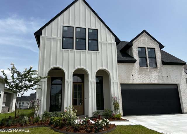 Property at 105 Bruges Ln, Youngsville, LA 70592, 4 beds, 3 baths
