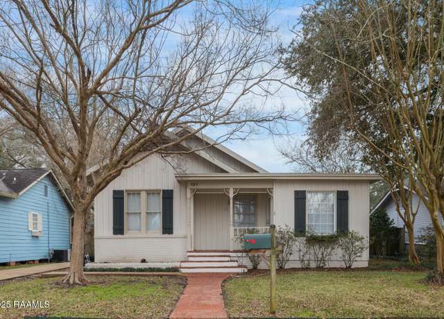 Property at 429 Bellevue St, Lafayette, LA 70506, 4 beds, 3 baths