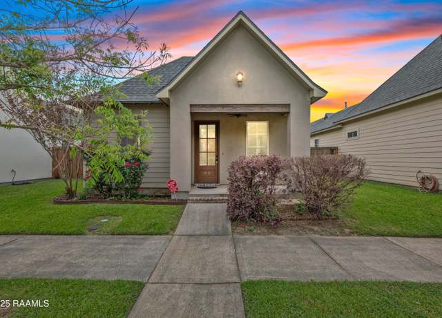 Property at 405 Bourdette Dr, Lafayette, LA 70507, 2 beds, 2 baths