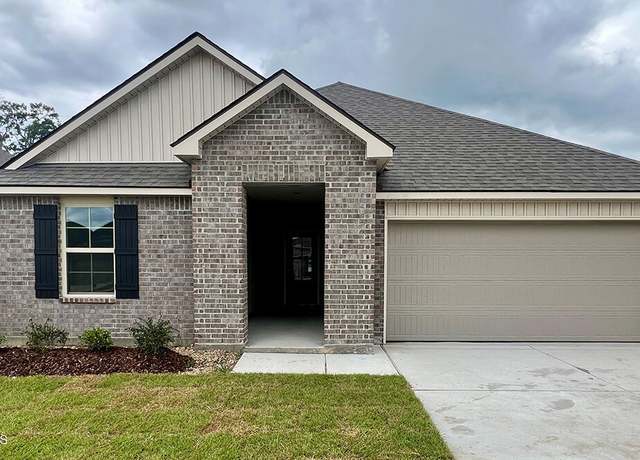 Property at 311 White Pine Dr, Lafayette, LA 70501, 4 beds, 2 baths