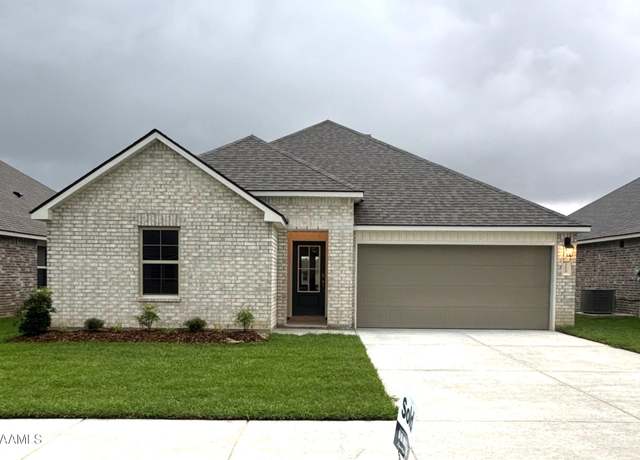 Property at 312 White Pine Dr, Lafayette, LA 70501, 4 beds, 2 baths