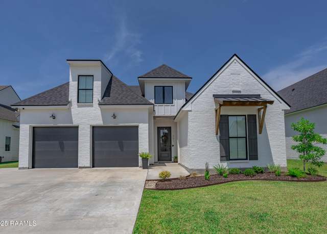 Property at 201 Amsterdam Ave, Youngsville, LA 70592, 4 beds, 3 baths