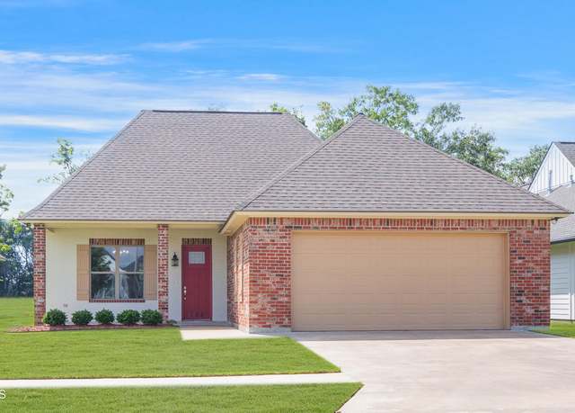 Property at 204 Redfern St, Lafayette, LA 70508, 3 beds, 2 baths