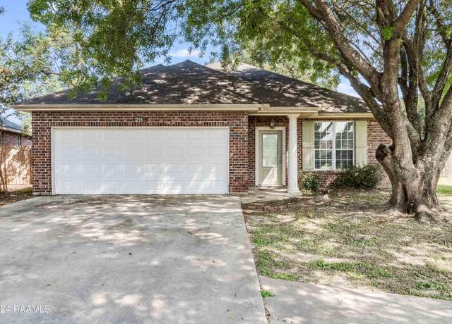Property at 211 Federal St, Lafayette, LA 70506, 3 beds, 2 baths