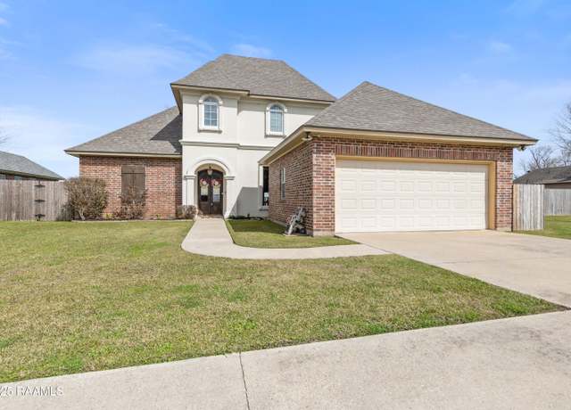 Property at 105 Talon Rd, Youngsville, LA 70592, 3 beds, 2.5 baths