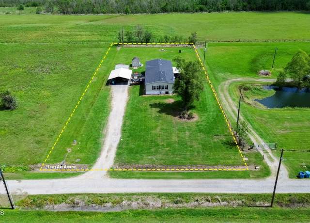Property at 1618 Terrace Hwy Unit L, Broussard, LA 70518, 4 beds, 2 baths