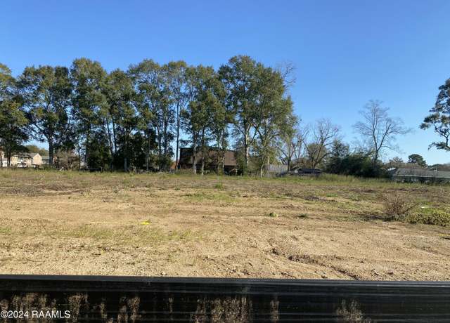 Property at 110 Leaning Oak Dr, Lafayette, LA 70508