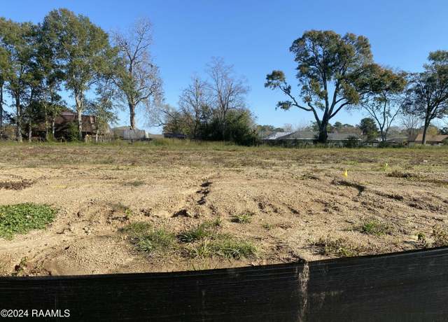 Property at 108 Leaning Oak Dr, Lafayette, LA 70508