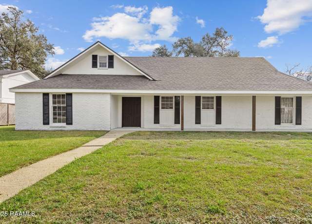 Property at 202 Norman Dr, Lafayette, LA 70501, 3 beds, 2 baths