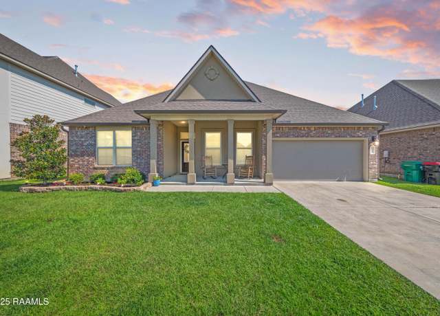 Property at 108 Deer Lake Ln, Lafayette, LA 70508, 4 beds, 3 baths