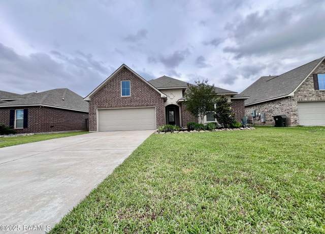 Property at 1935 Hebert's Pass, Lake Charles, LA 70607, 4 beds, 2 baths