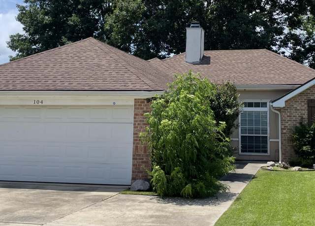 Property at 104 Bismark Dr, Broussard, LA 70518, 3 beds, 2 baths