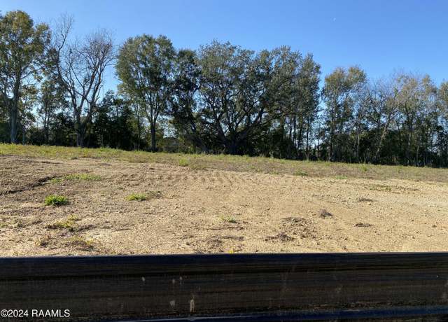 Property at 111 Leaning Oak Dr, Lafayette, LA 70508