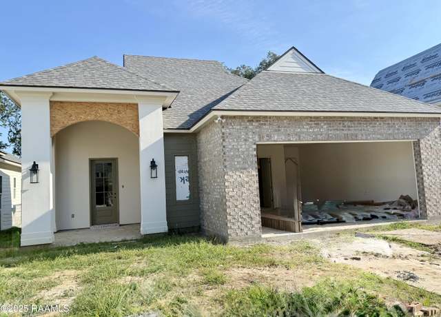 Property at 235 Timber Mill St, Lafayette, LA 70508, 3 beds, 2 baths
