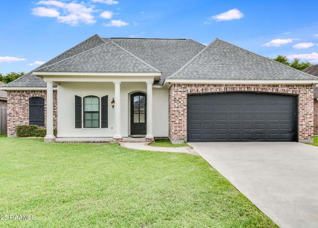 Property at 307 Oak Hill Ln, Youngsville, LA 70592, 3 beds, 2 baths