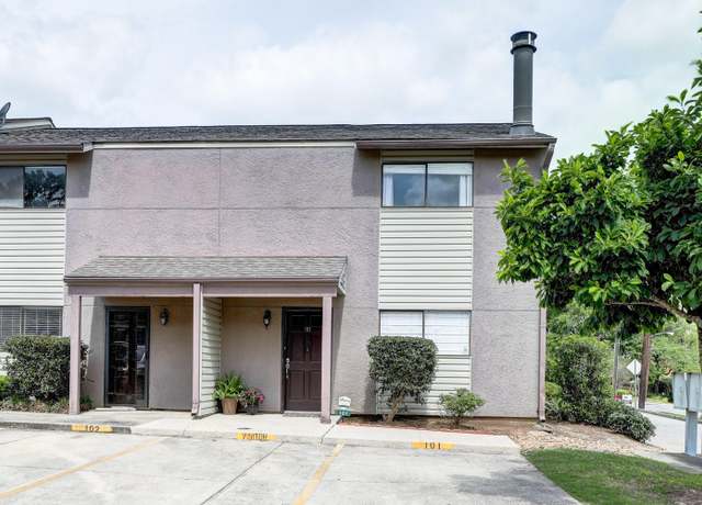 Property at 110 W Bayou Pkwy #101, Lafayette, LA 70503, 2 beds, 1.5 baths