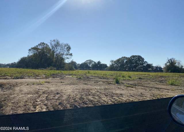 Property at 102 Blue Cove Dr, Lafayette, LA 70508