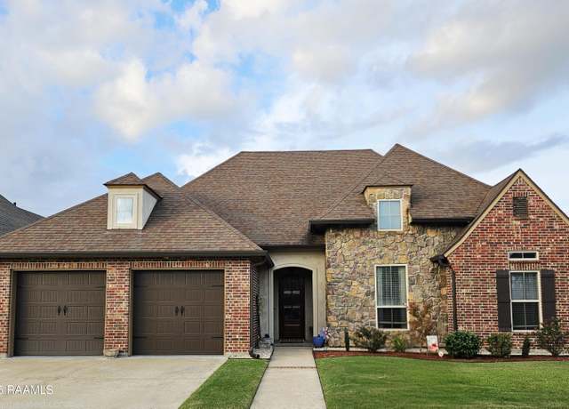 Property at 201 Barkhill Dr, Lafayette, LA 70508, 4 beds, 3 baths