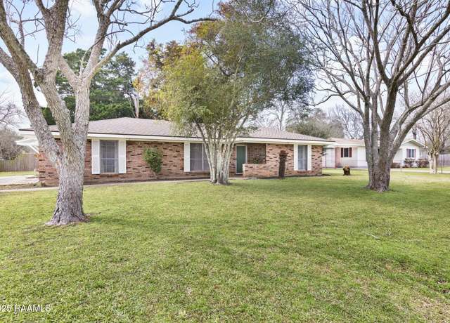 Property at 112 First St, Youngsville, LA 70592, 3 beds, 2.5 baths