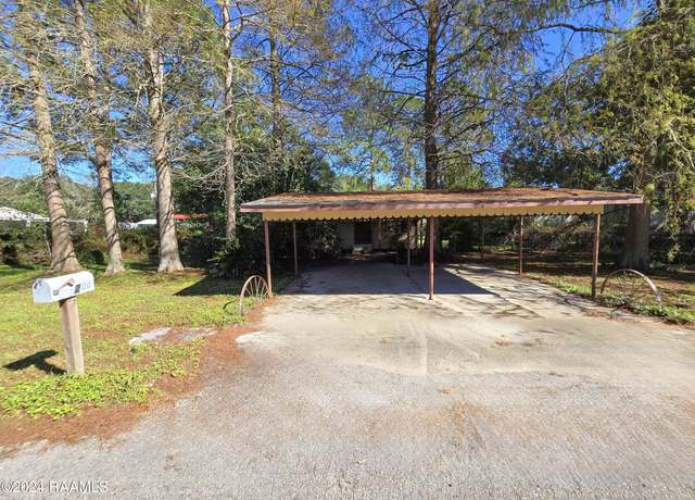 Property at 200 Hurvey St, Opelousas, LA 70570, 3 beds, 1 bath