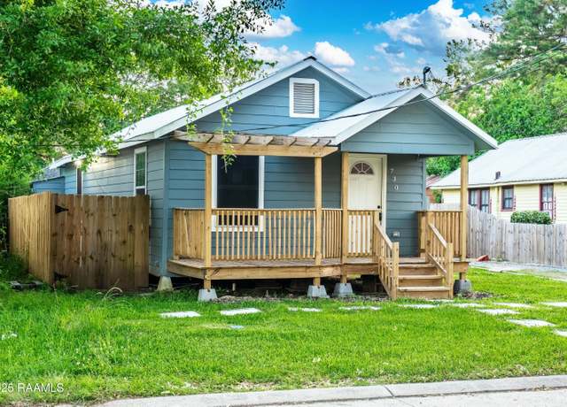 Property at 730 Saint Charles St, Lafayette, LA 70501, 2 beds, 1 bath