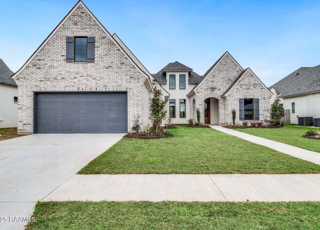 Property at 204 Ashgrove Ln, Youngsville, LA 70592, 4 beds, 3 baths