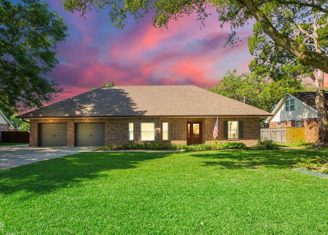 Property at 650 Bellevue Plantation, Lafayette, LA 70503, 3 beds, 2 baths